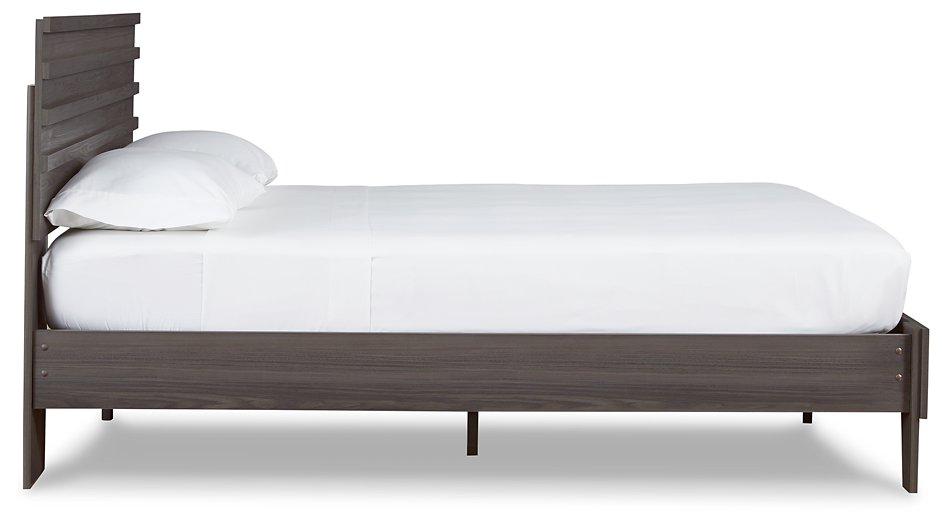 Brymont Panel Bed